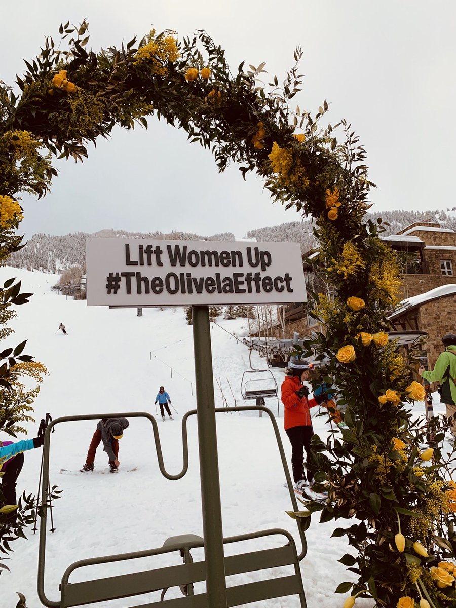 Kelly Hallman tweet media