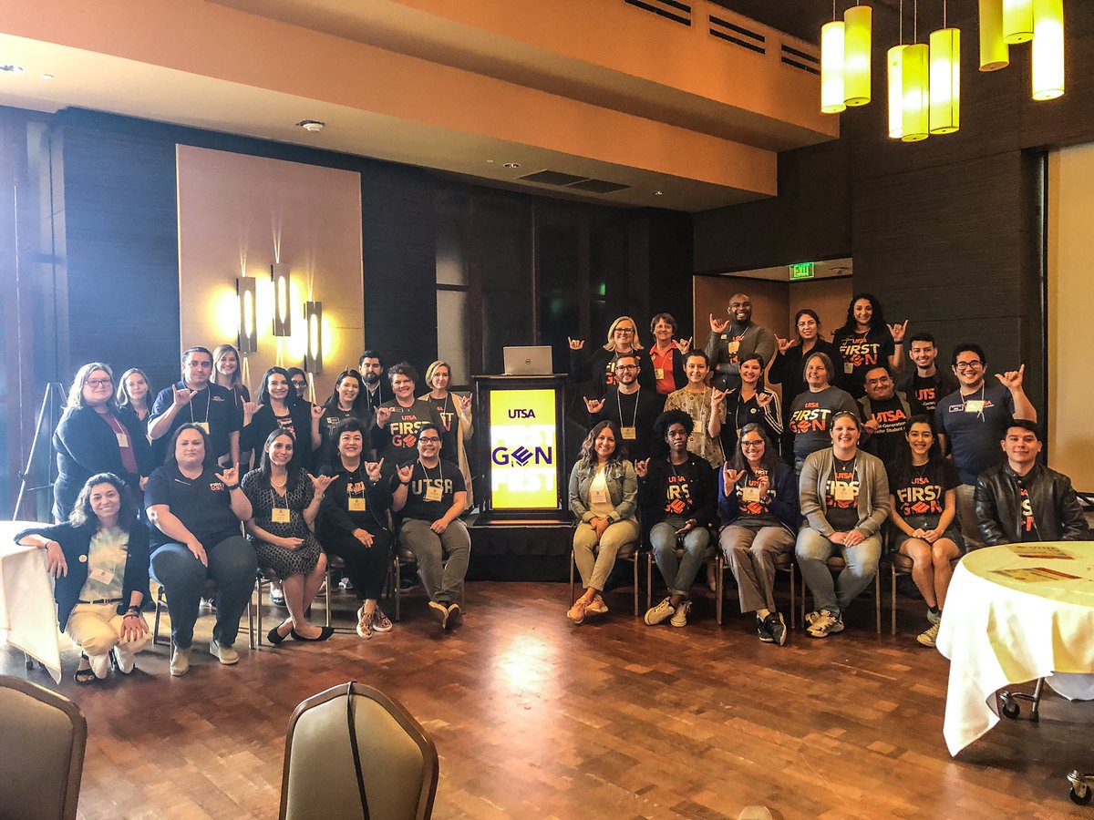 UTSA's tweet image. Today’s 2nd Annual First-Gen Institute was the perfect ending to a wonderful First-Gen Fest 🎉 Thank you to everyone who joined us in celebrating our ‘Runners. We’re proud to serve so many First-Gen students at #UTSA 🤙🏼 #FirstGenFest @utsa_fgtsc