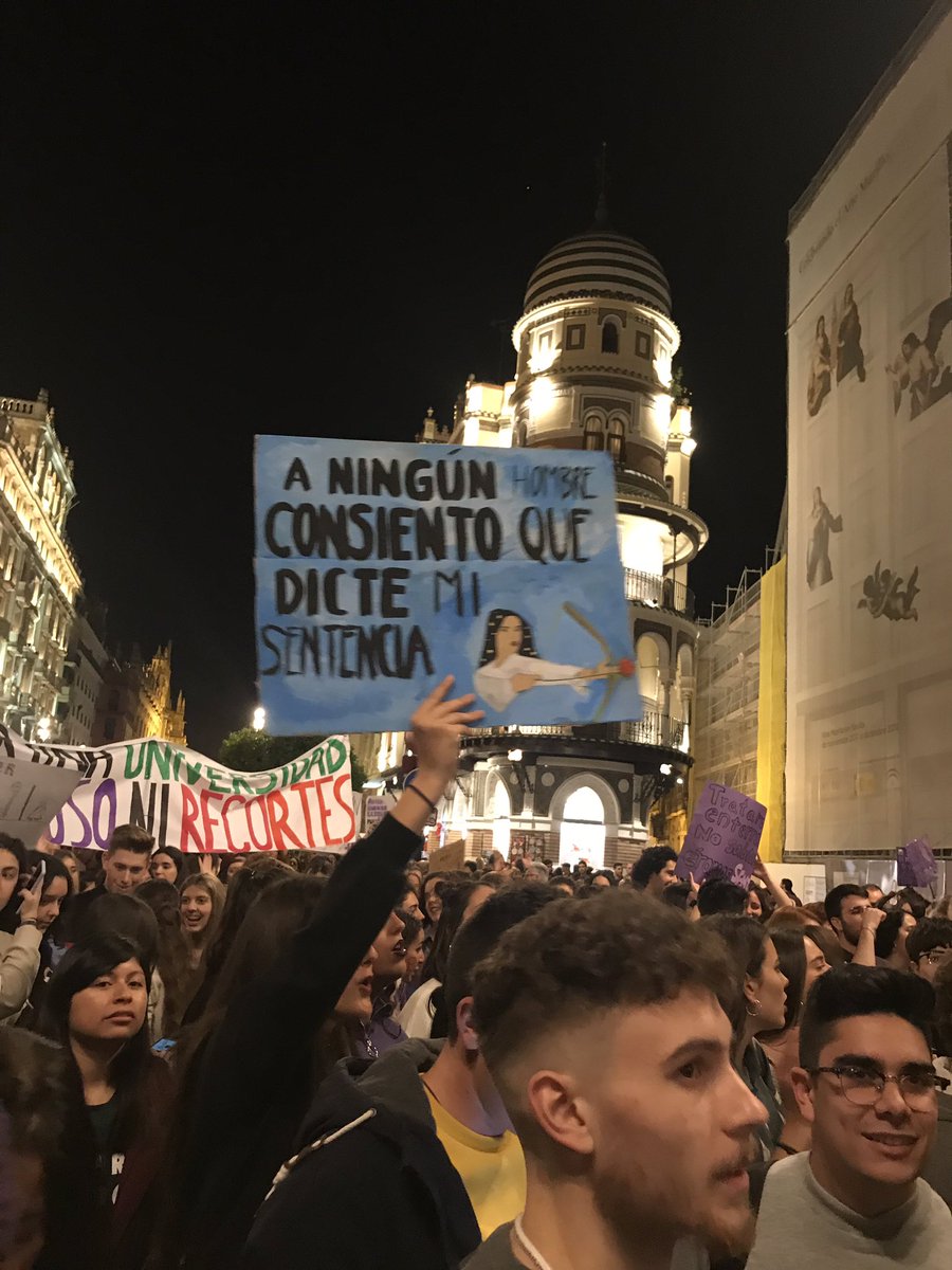 clarrr⚡️ on Twitter: "En Sevilla eres referente @rosaliavt… "