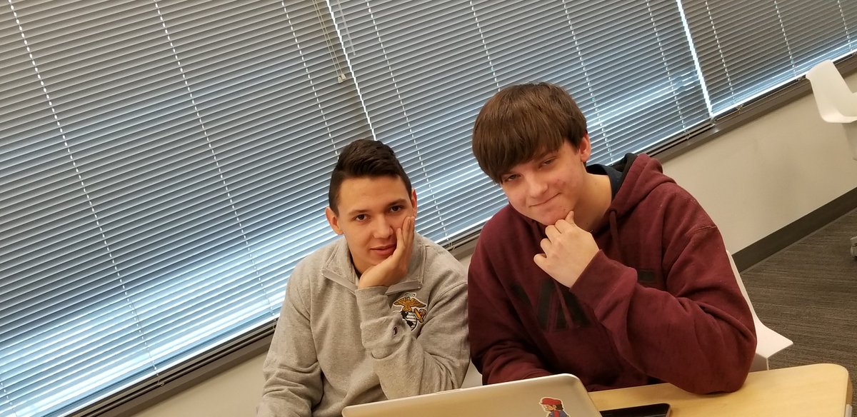tinabelt2's tweet photo. @Chrisman_STEM WCHS programmers had a great time at the NW-KC programming contest today!#isdstrong https://t.co/k1sObwW8nT