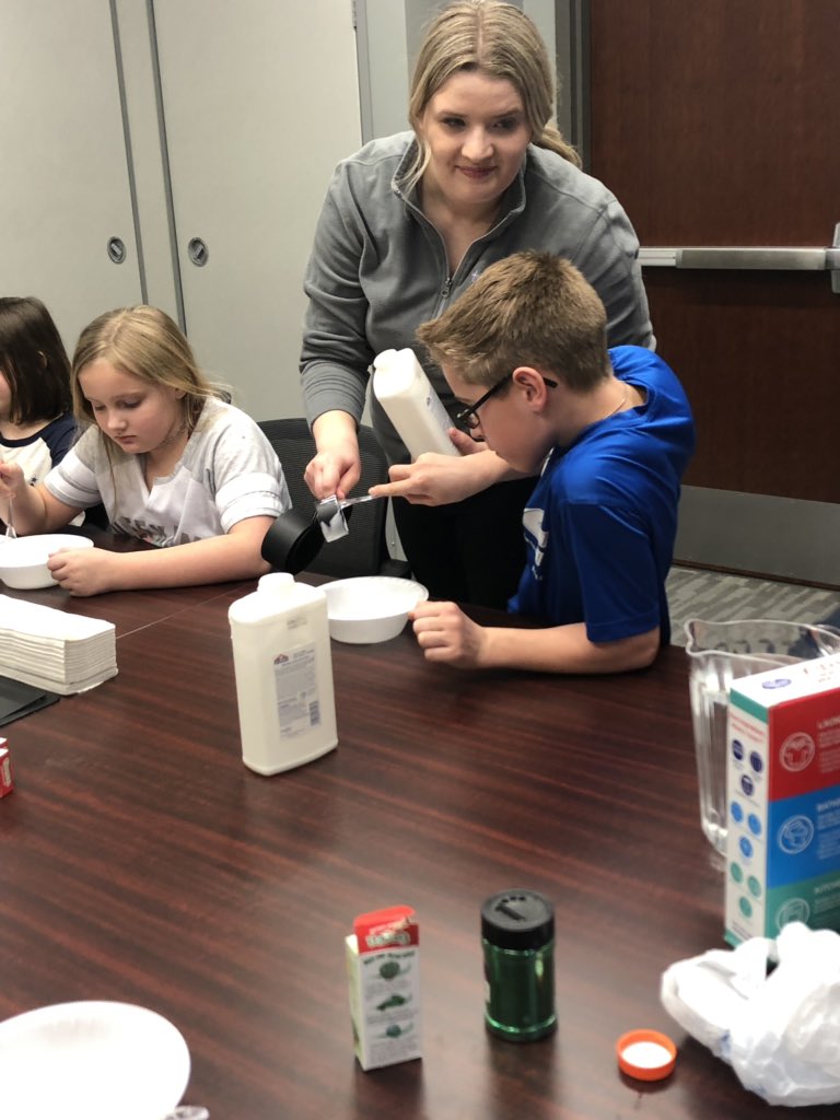 catherinep_CIW's tweet photo. Slime night was a blast (and messy) at Advocate BroMenn Health & Fitness last night. Thanks, ABC team! Another fun event is coming soon... always open to the community. #letsgetmessy #loveslime #abcteam #familyfun #staytuned https://t.co/jaUgUT93ZJ