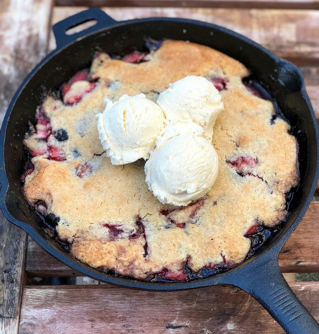 This weekend going to be simpler than this pie ✌️.