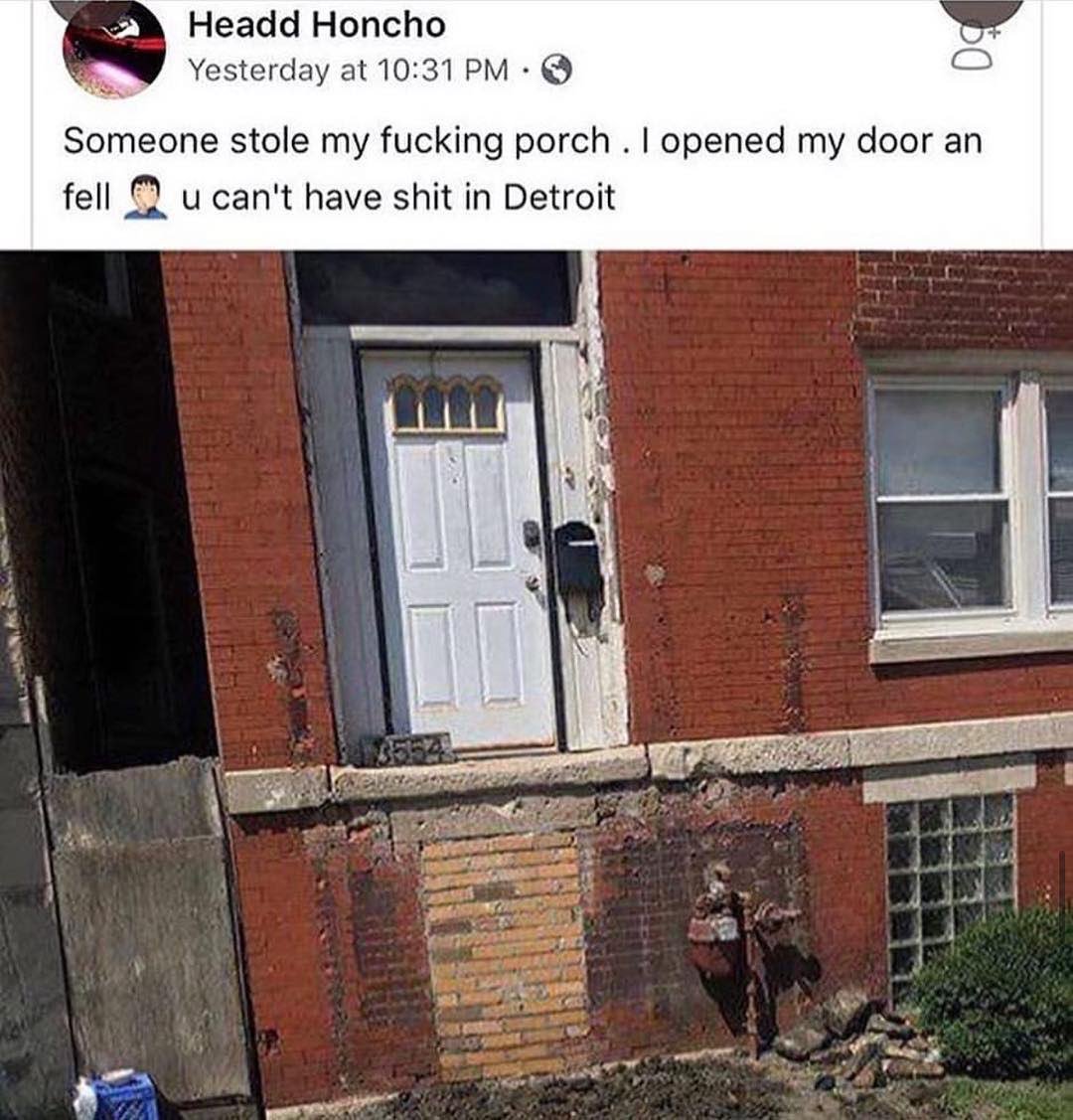 WORLDSTAR's tweet photo. Y’all take stealing to a whole new level 😂🤦‍♂️ https://t.co/RHRTHHbjPC