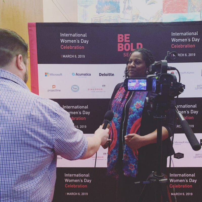 Delightful's tweet photo. Doing our bit on Wednesday night at the fantastic @beboldseattle event filming on the pink carpet! Cheers to all the amazing women out there having a positive impact on the 🌎! #internationalwomensday #beboldseattle https://t.co/8hmfPIULoV