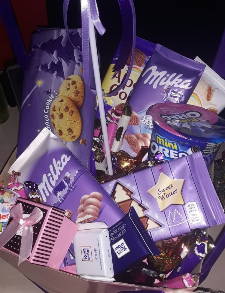 CopelliaF's tweet photo. De: @B90YU 
Para: @XXFUCXK 

"Feliz dia da mulher, meu solzinho. Obrigado por iluminar meus dias e manter sempre o meu coração bem quentinho. Eu amo muito você e você me inspira. 🌹" https://t.co/TRx0b6zVpF