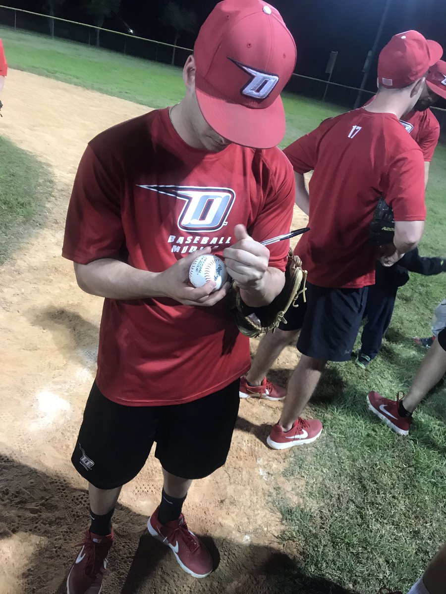 RedDragonBsbl's tweet photo. We had a great time working with the Poinciana Little League tonight!! https://t.co/Ho5wUgh74D