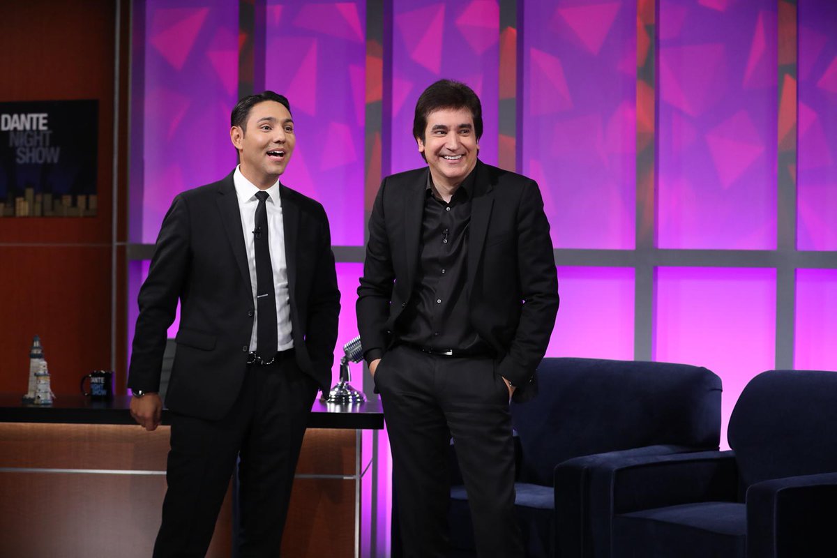 Como cuando estás contando los minutos para que comience <a href="/DanteNightShow/">Dante Night Show</a> 🙈🙉🙊 ¿Alguien así?

#Viernes #Hoy 10:00pm #amastv 7.2 #TvAbierta <a href="/DanteGebelOk/">Dante Gebel</a>