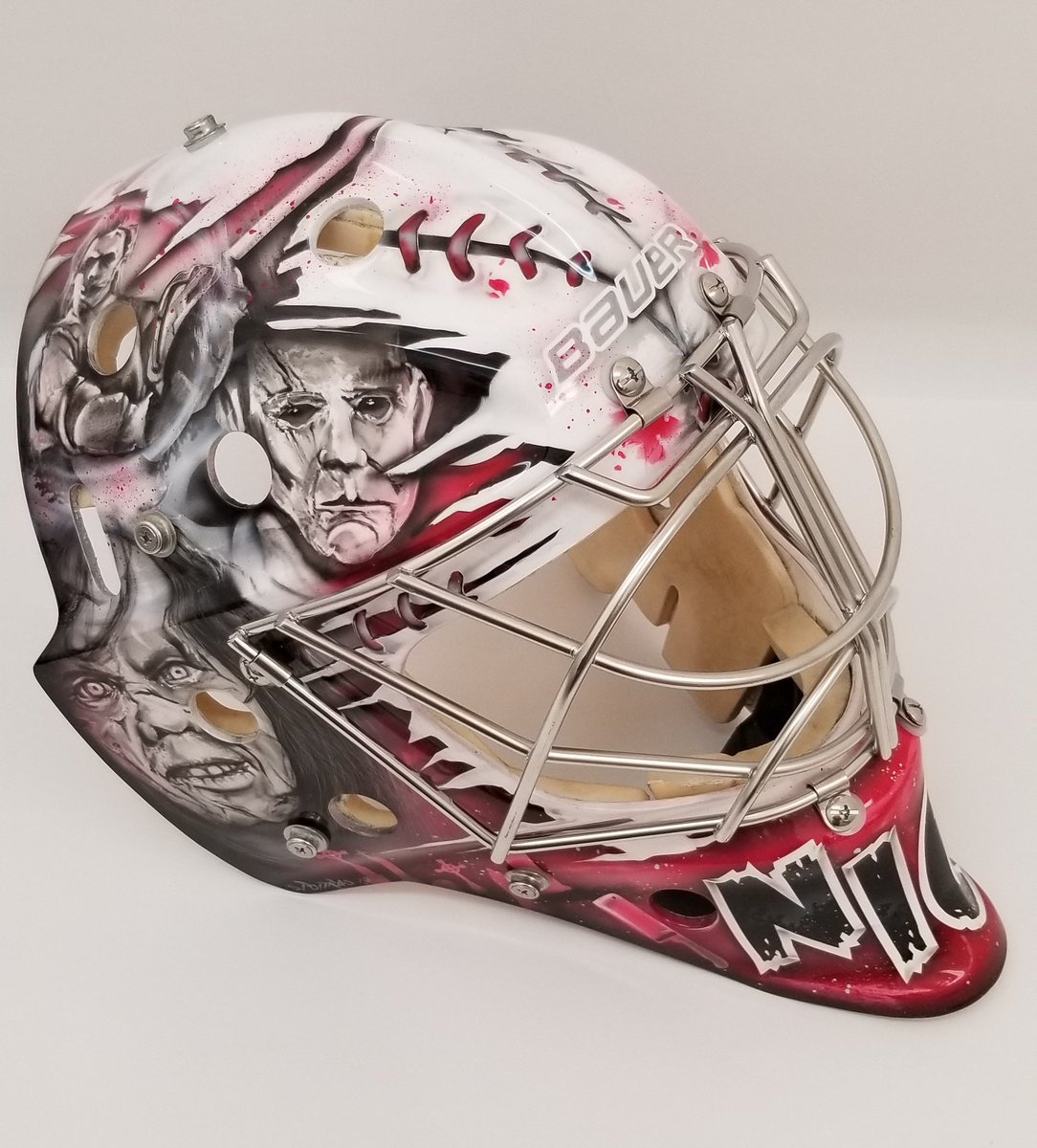 zonorange's tweet photo. #nicholassavard #HorrorMovies #thememask #designsylviepoitras #goaliemaskpainting #goaliemaskart https://t.co/6P9BZsp3MN