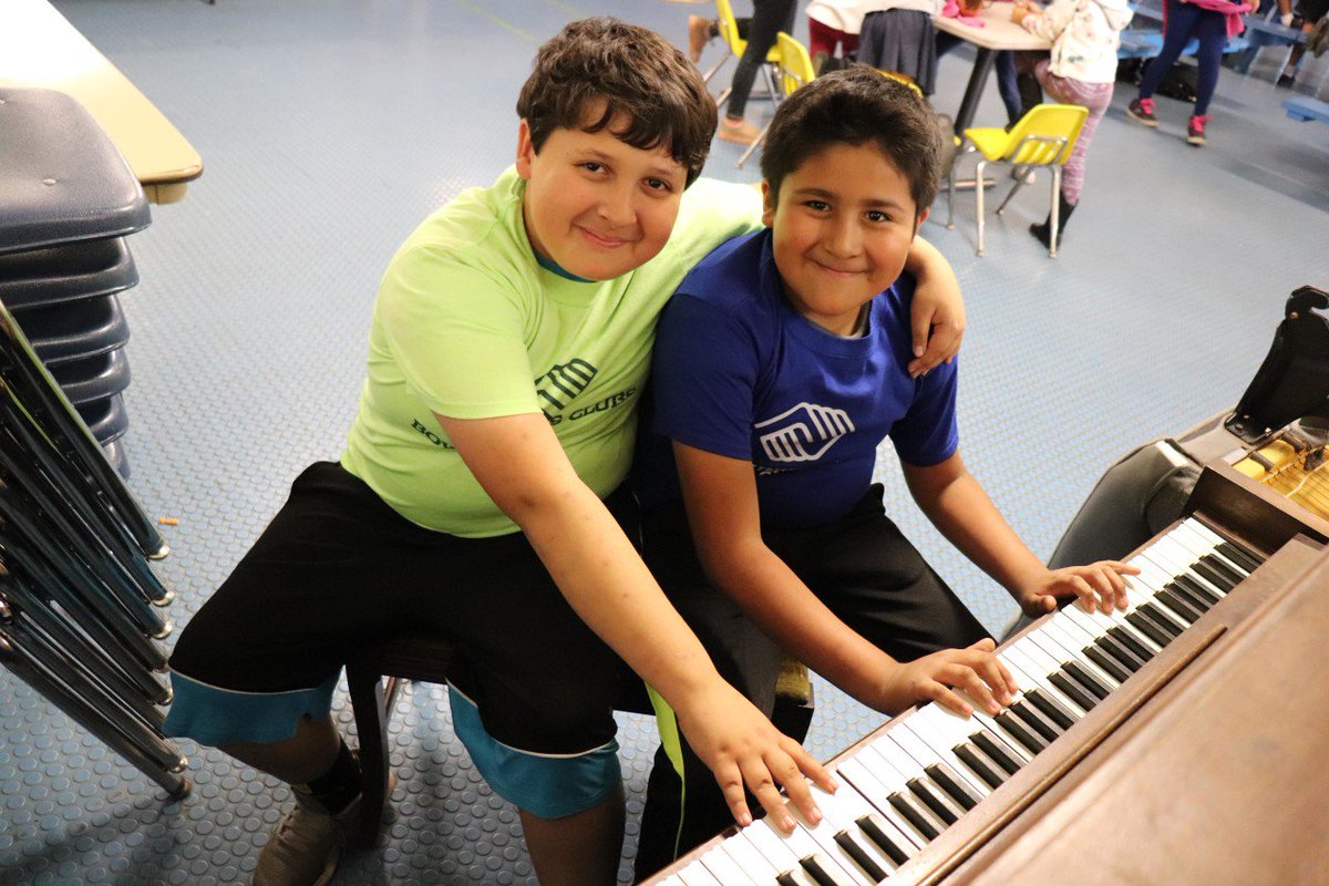 sbBowl's tweet photo. #SBBowl Outreach is pleased to announce that $101,550 have been awarded to 20 recipients through the 2018 fall grant cycle, bringing the 2018 giving total to more than $390K for local non-profit performing arts organizations! Head to the #BowlBlog for more https://t.co/2XfrfKv16d https://t.co/IZiN35XzYt