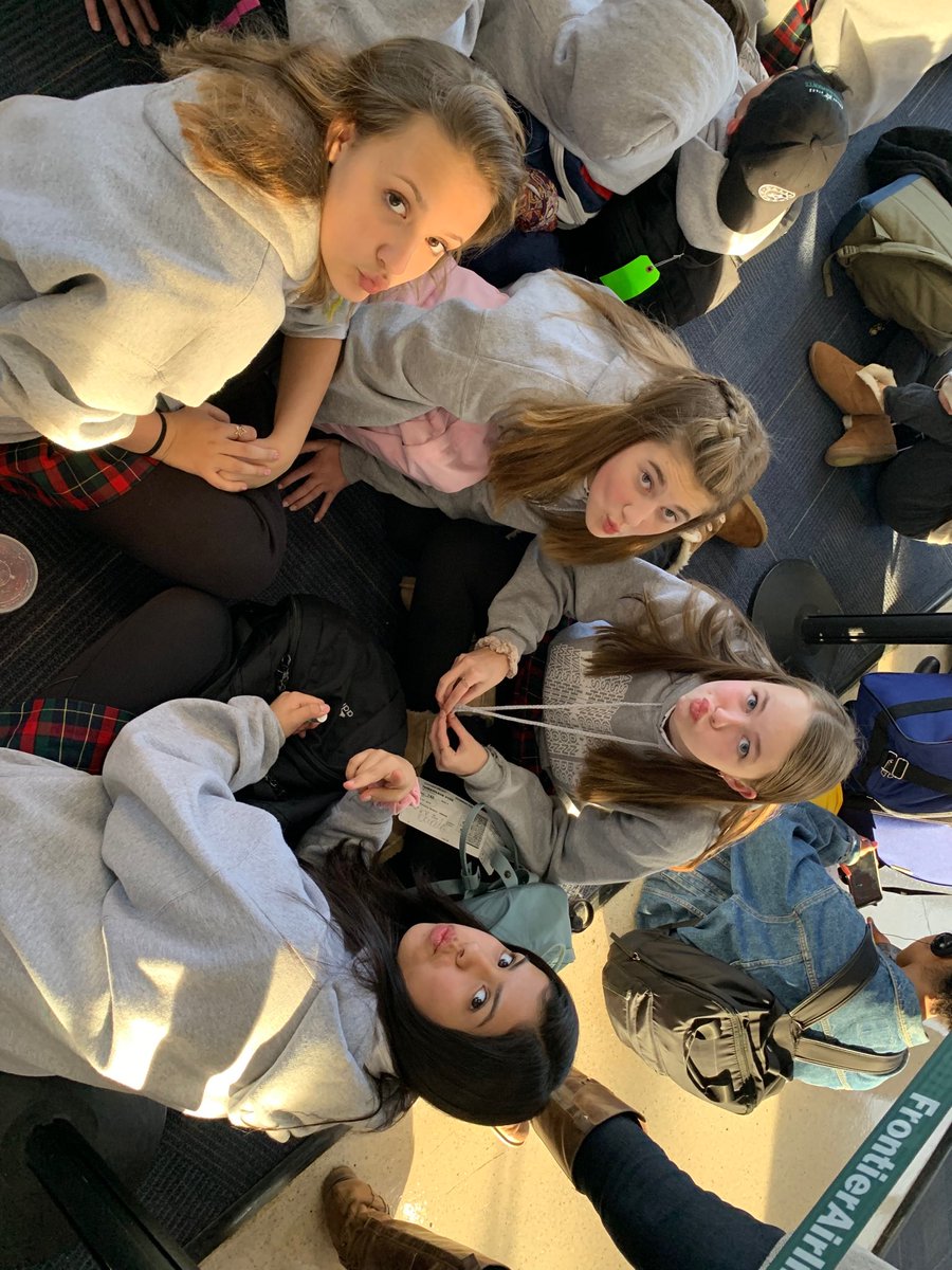 KJGuillory's tweet photo. #ParishDC19 @parishepiscopal These cuties earned their funny “duck lips” pic after two delayed flights. https://t.co/GBqMh2Z21f