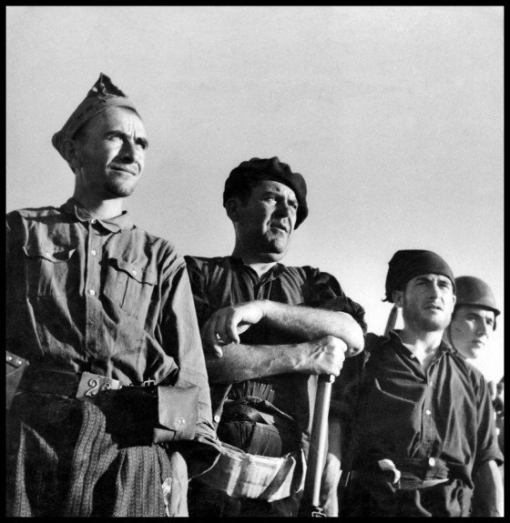 ICPhotog's tweet photo. Gerda Taro spent her brief but dramatic career photographing on the front lines of the Spanish Civil War. Taro was the first woman known to have photographed in the heat of battle, and the first to die in action. https://t.co/rTWFJbFCoE (via @MagnumPhotos) https://t.co/P9WPFXO2U6