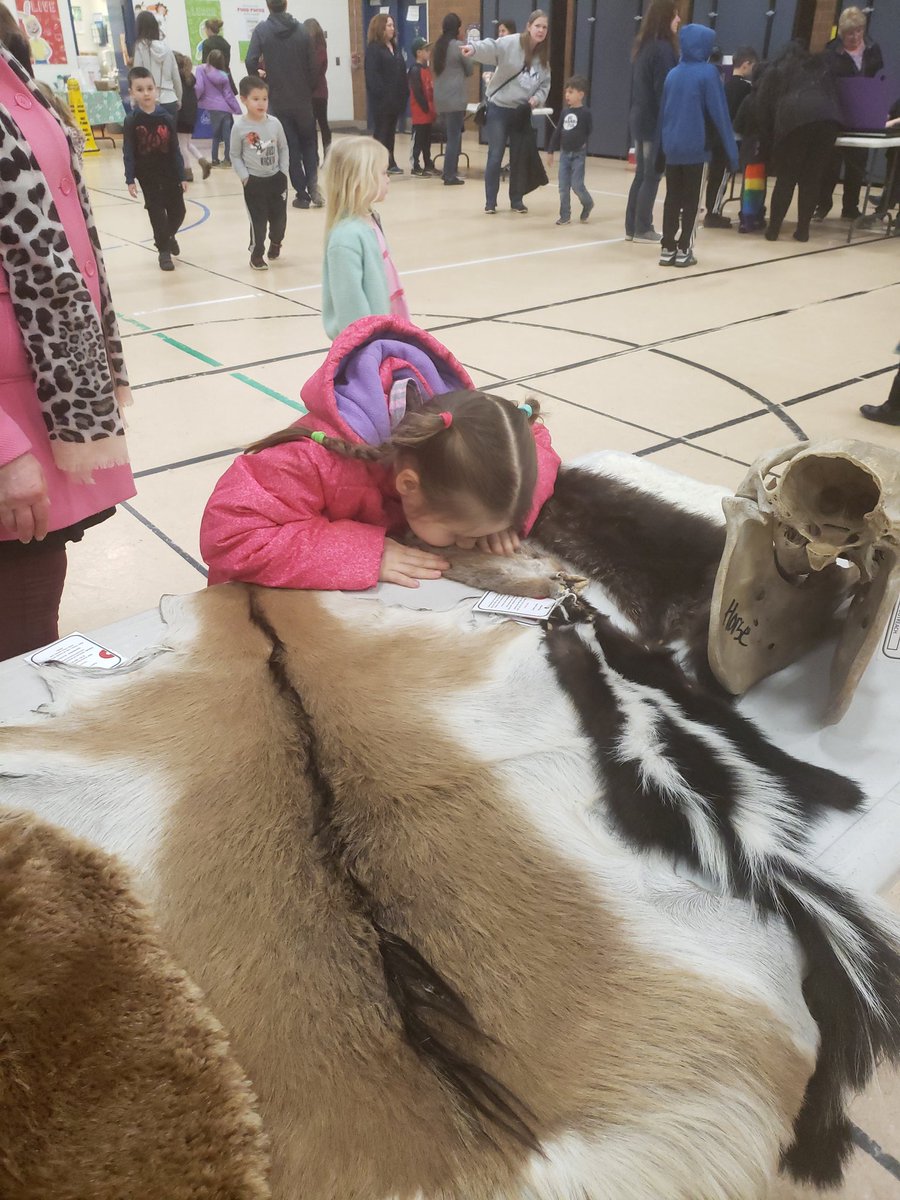 Fun Family Night with @OMSI learning about science and how things work. #heahawkpride