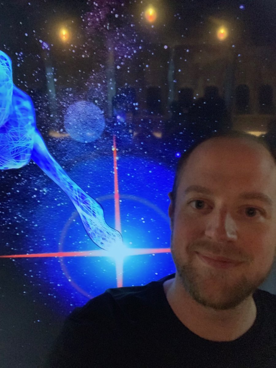 WillBrogann's tweet image. Living it up in SPACE with ⁦@mashable⁩ and ⁦@Hisense_USA⁩ #MashBash #Sweepstakes #SXSW19