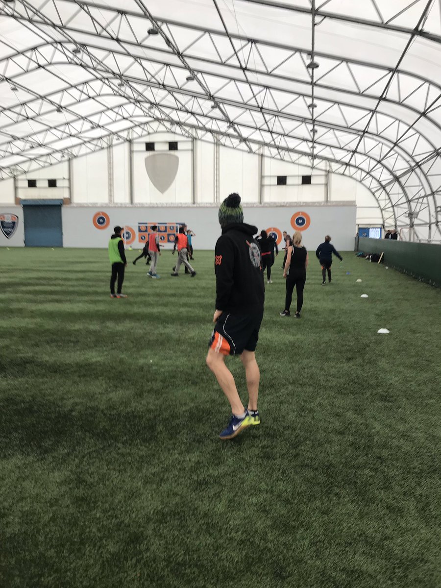 MMURUGBY's tweet photo. Great day delivering #KickingCrimeIntoTouch @sportrelief @mcys_mmu @MMUSport @PlattLaneMMU followed by @homelessrugby. Was great to chat with @LooseHeads on the sideline too. Lots of great community rugby work happening @ManMetUni #TryForChange #MakingADifference https://t.co/PYwVEnikTH