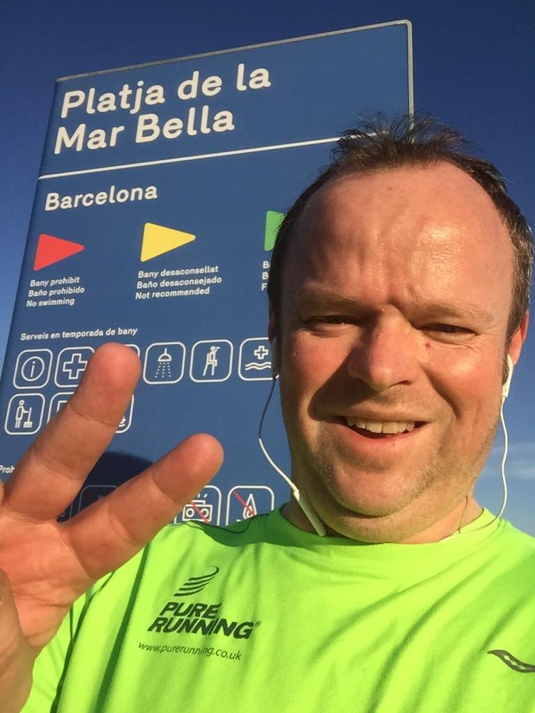 purerunningshop's tweet photo. Pure Running #OnTour #Barcelona with John J ☀️#RunBarca #RunBarcelona https://t.co/CzOUEQGJMi