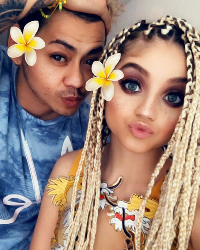 karolsvlla167's tweet photo. @karolsevilla como olvidar lo hermosa q le quedaban esas trencitas africanas?😻😻😻 #RecuerdosKS https://t.co/IOmFa8SYD0