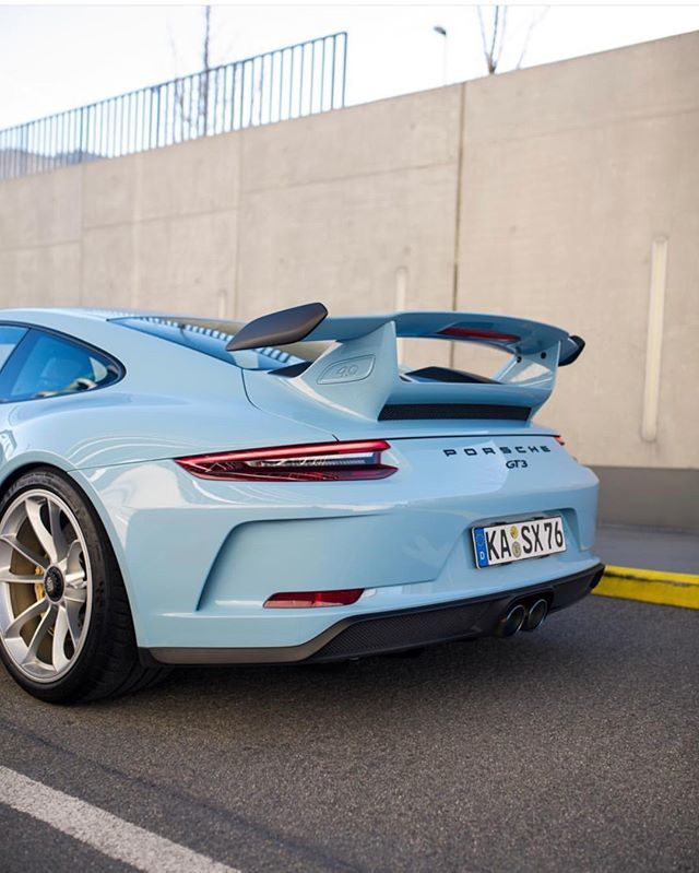 thegt3_'s tweet photo. GULF 💙💙💙 📸 @maxzappolino⠀⠀⠀⠀⠀⠀⠀⠀⠀
⠀⠀⠀⠀⠀⠀⠀⠀⠀
#gulfblue #thegt3 #porsche #gt3 #porschegt3 #newgt3 #911 #porsche911 #911gt3 #9912gt3 https://t.co/YSGDhy4KEy https://t.co/Dlr0Y8qnSK