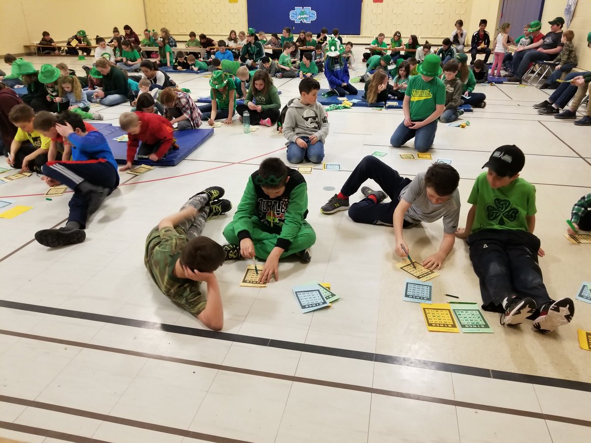 StMikesRCCDSB's tweet image. We kicked off the March break @StMikesRCCDSB with some Irish Bingo and awesome entertainment! @Dwyersfarmhouse @krista_helferty #MarchBreakFun