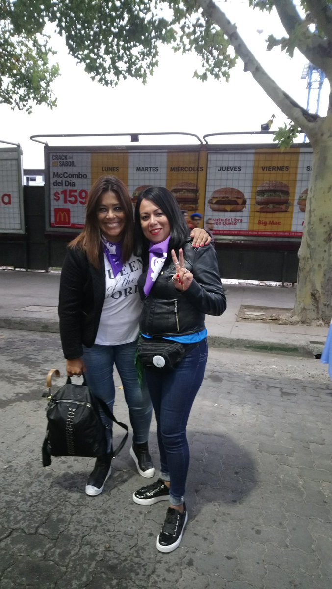Gabitase's tweet photo. 8M Mendoza dijo presente #MuchachasPeronistas
#8M #ParoInternacionalDeMujeres https://t.co/DjHK0A6Y4Q