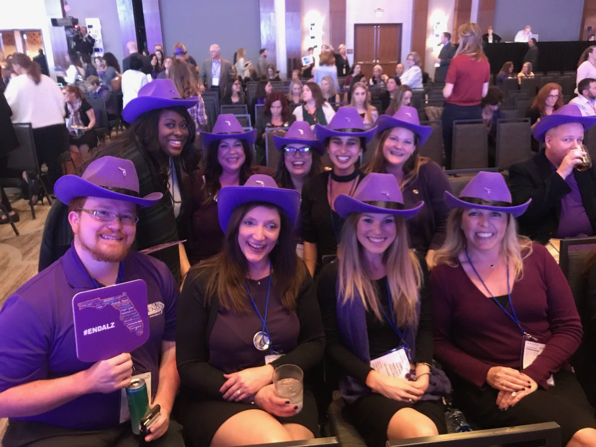 aharris16845's tweet photo. We are at the epicenter of Alz disease. 2/3 ppl living with Alz are women. We are also more likely to be the caregiver for someone with Alz. 4 #InternationalWomensDay, Here are a few Fearless Female’s I get the absolute pleasure of working with. My #ENDALZ sisters 💜 https://t.co/cUh8bmRHmQ