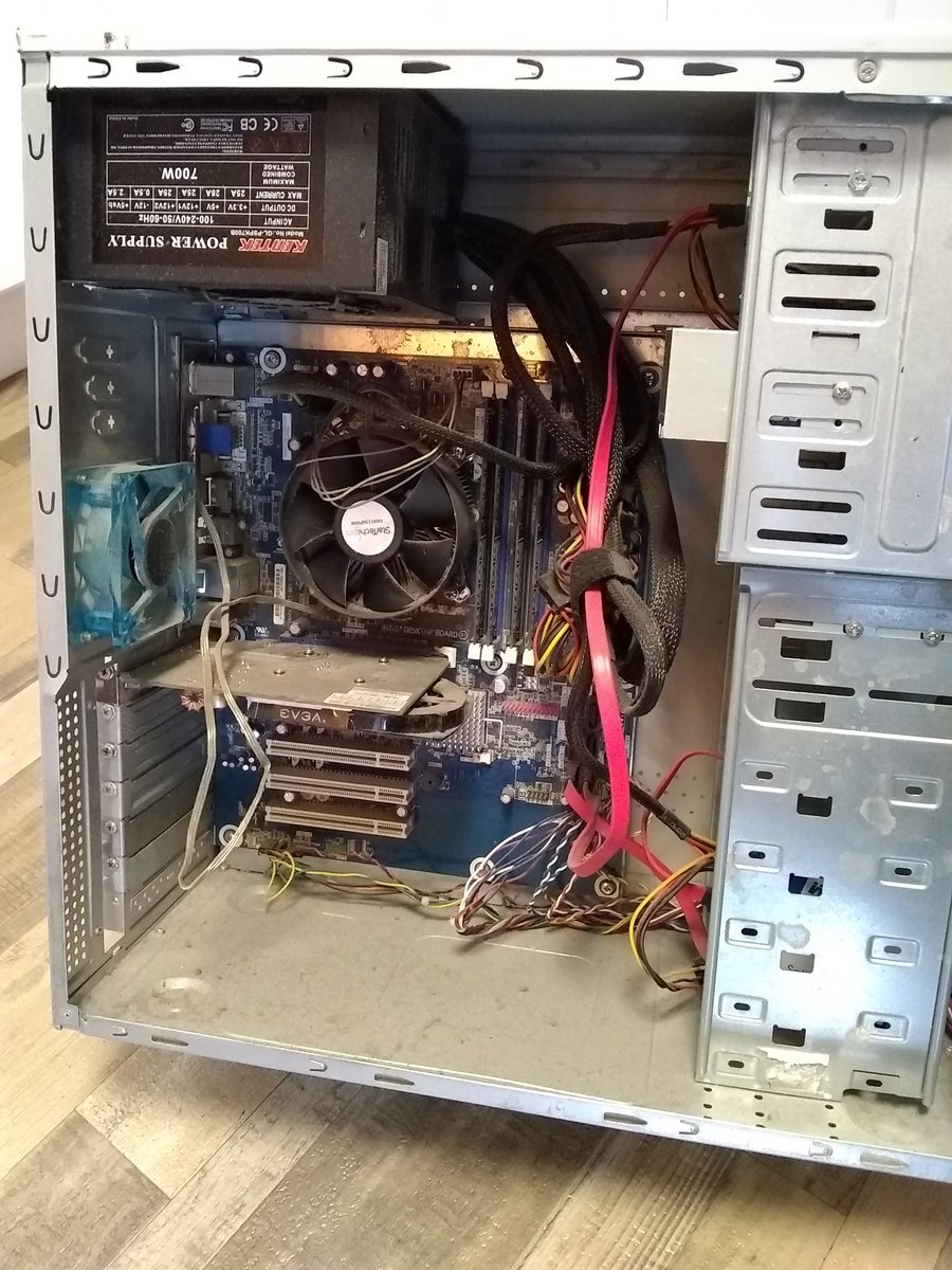 DDCustomMods's tweet photo. 🛠️😈 Mom's rig stolen... Time to rip it apart and do it right. 

Press 'F' for respects 🤣🤣

#MomsMod #Modding #Painting #Lavender #CustomPC #CoolForce1 #Gaming #Everquest https://t.co/yYXGFcuoG5