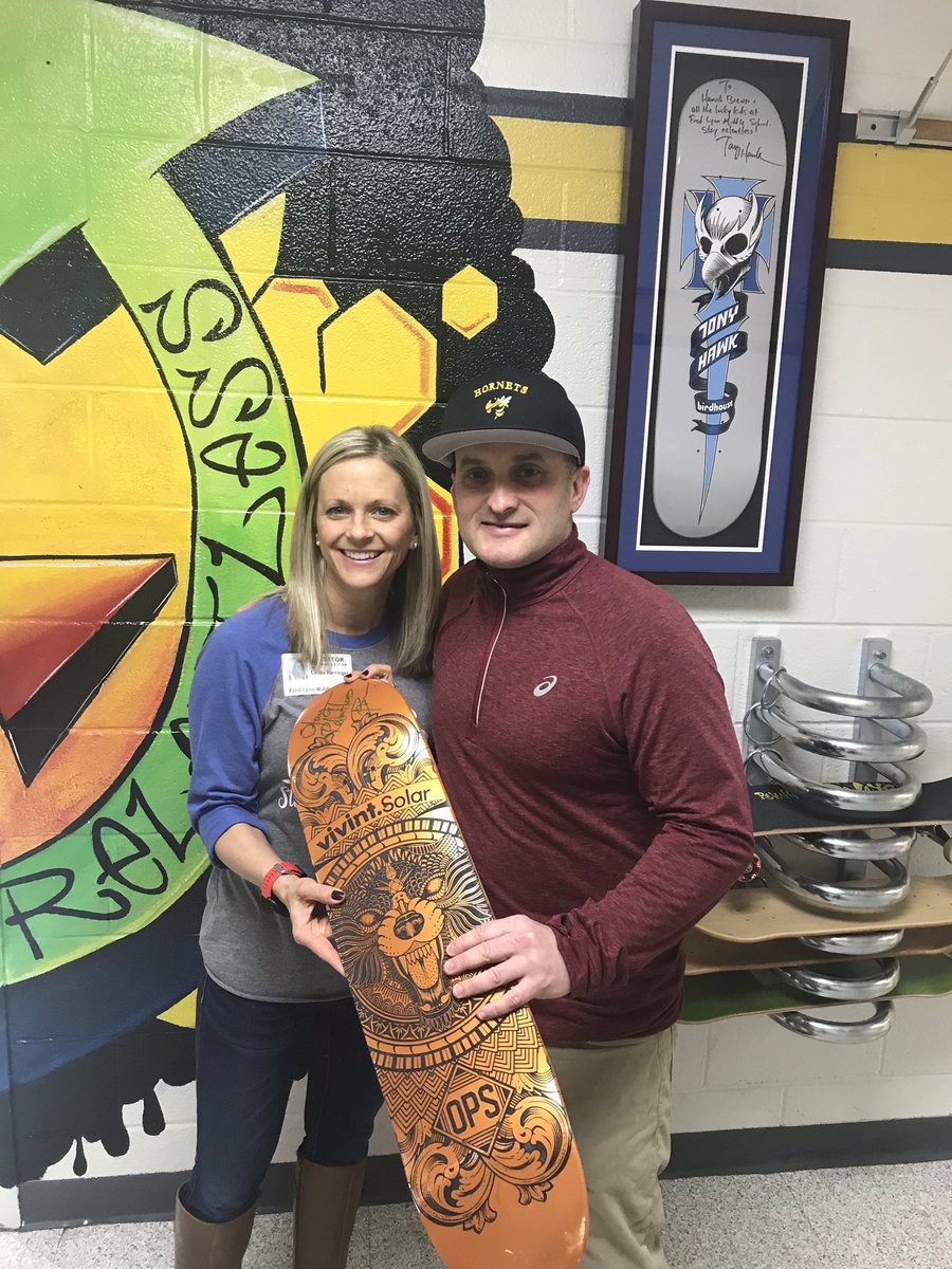 brewerhm's tweet photo. Super humbled for this weeks skateboard give away to go to this amazing administrator @LindaFarringer , little guy! Humbled! Stay #relentless my man! Let’s go! #FLHornets https://t.co/GFItI0HGSm