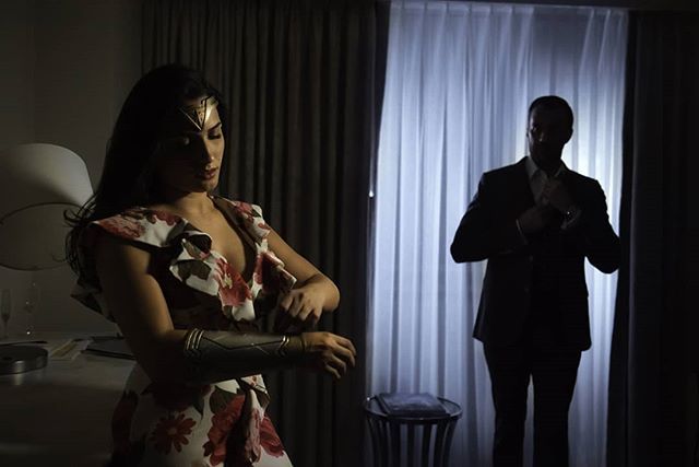 NashvlleKnight's tweet photo. Vacations over. Bruce and Diana suiting up to save the world once again. 🦇🗡️
Another pic front the #wonderbat Miami shoot with @lis.wonder and @geekvised 🔥
Photographer @geekvised 📸
Wonder woman @lis.wonder https://t.co/hcVV2Wrjar https://t.co/J2BRPqrg6F