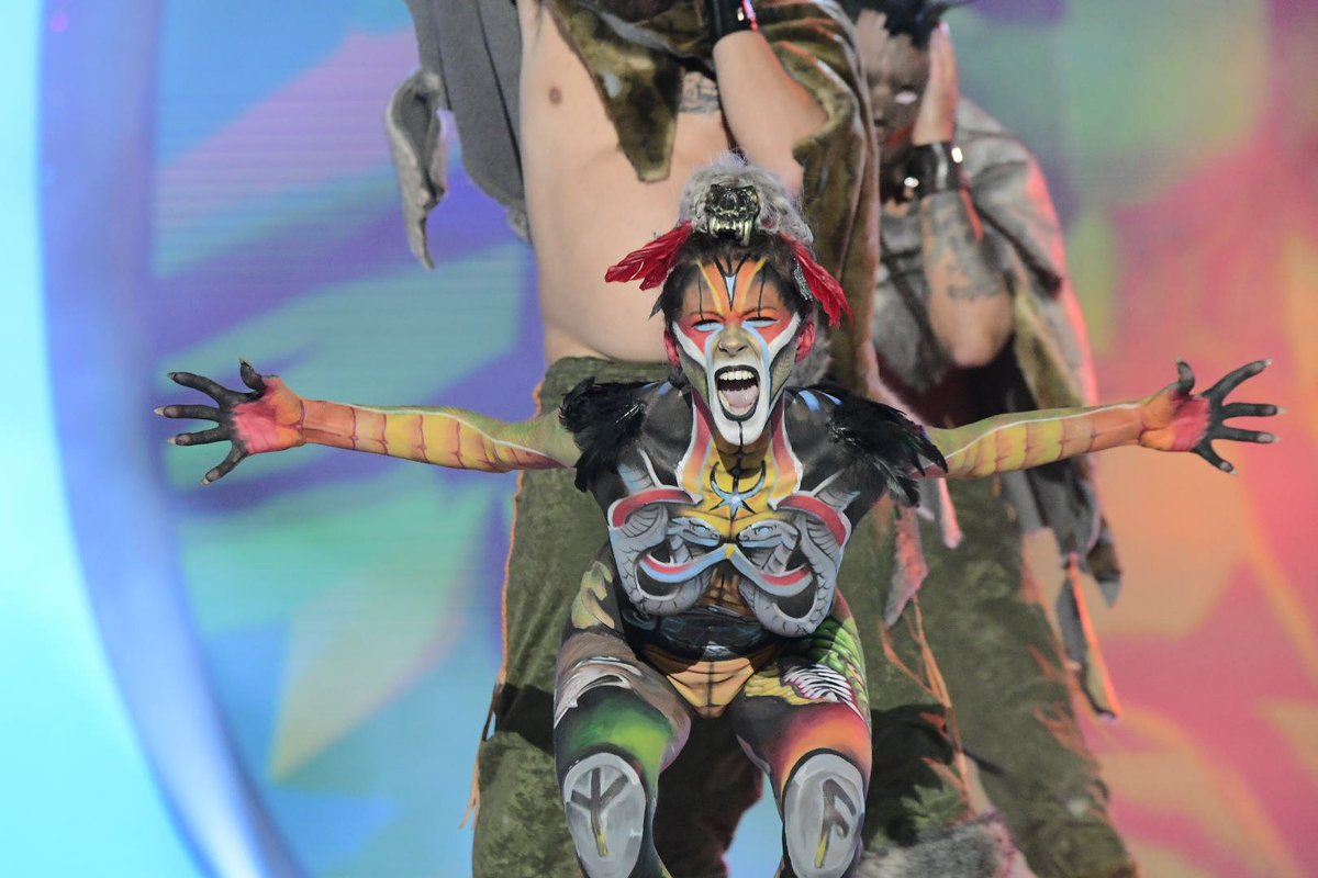 Tercer Premio de Maquillaje Corporal del Carnaval de Una noche en Río! 😀🦜
The Black Blood Tattoo
Modelo: Victoria Ramos Hernández
Maquillaje de: Omer Andreas Fiores Fernández 
Título: Ragnarok
Foto: Tony Hernández