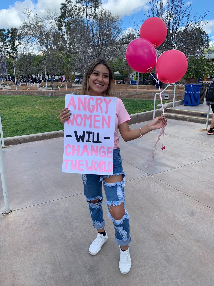 HAPPY INTERNATIONAL WOMEN’S DAY!!! Shoutout to all our sisters that were able to go out to the rally today at UCRiverside. I hope everyone has an empowering day 💖👑 #InternationalWomensDay2019 #ucradpi #wlfeo