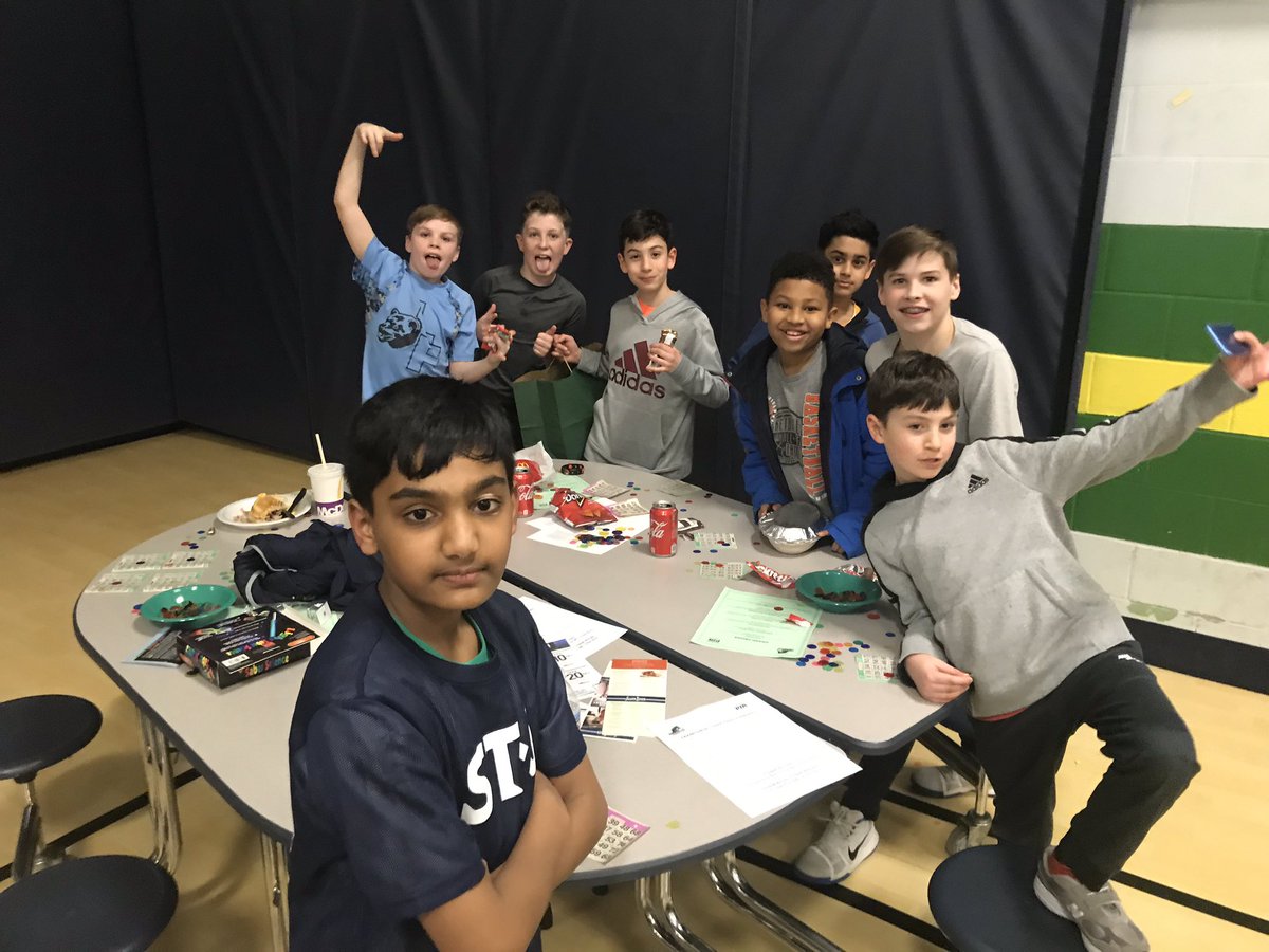 FranconiaPTA's tweet photo. Franconia PTA Bingo Night #familyfun #mustangs @FranconiaES @ajsmithFCPS https://t.co/sAGjan85XW