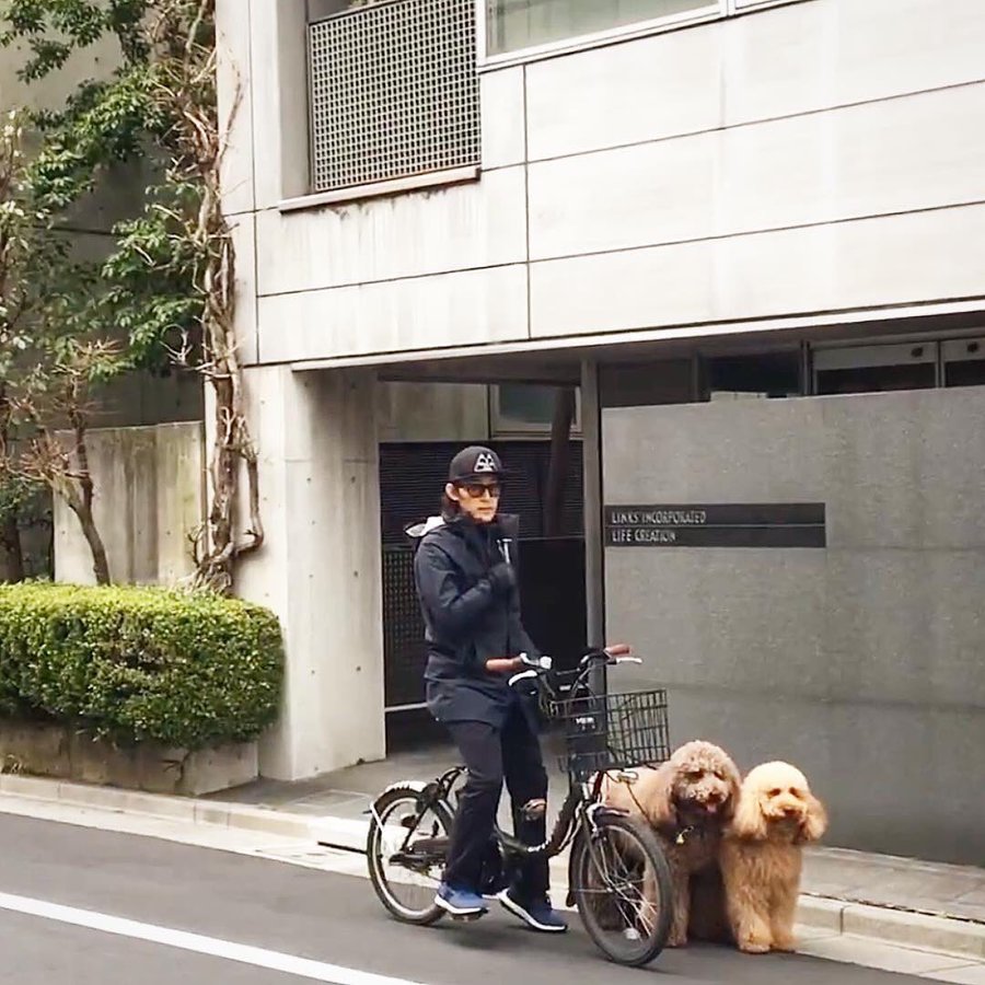Youtubeにアップされた動画に偶然映り込む貴重なb Zの稲葉さん サウウェブ