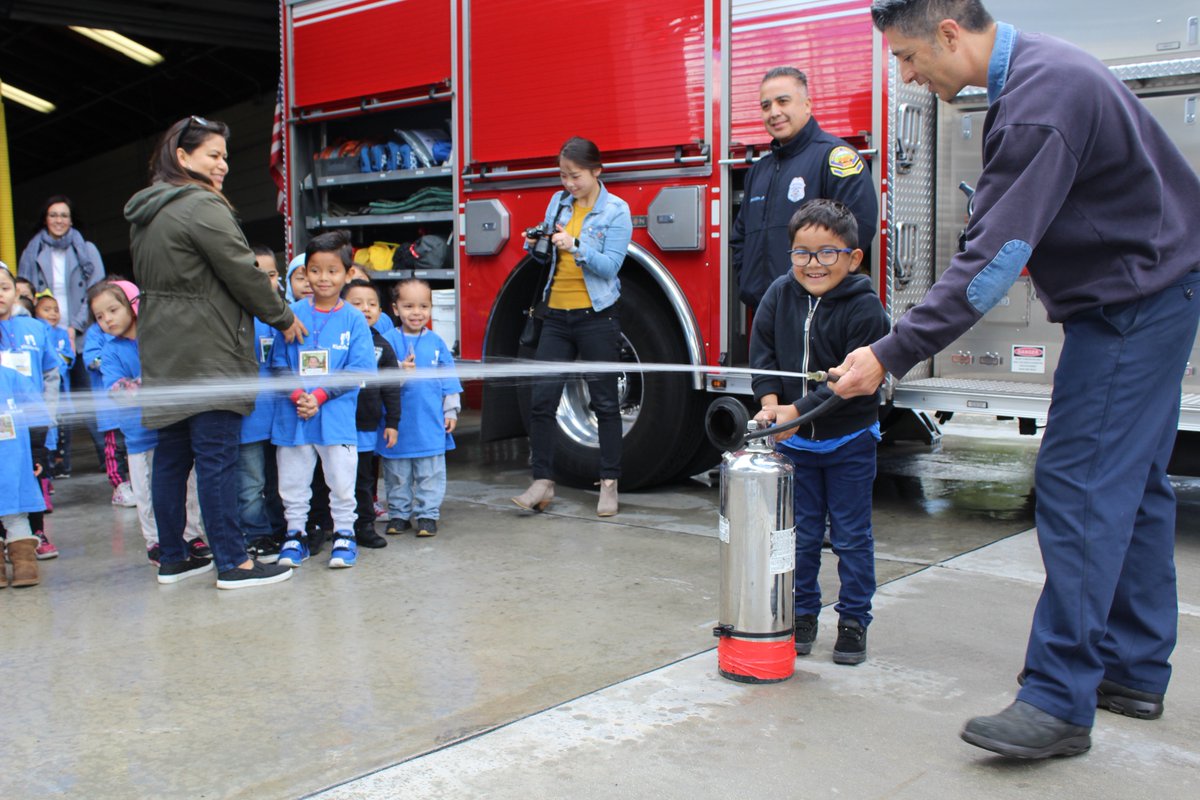Thanks to all our friends who made safety week a success at <a href="/KidWorks/">KidWorks</a> <a href="/ocfireauthority/">OCFA</a> <a href="/SantaAnaPD/">SantaAnaPD</a> &amp; Care Ambulance! #SafetyFirst #safetytips #kidworks #SantaAna