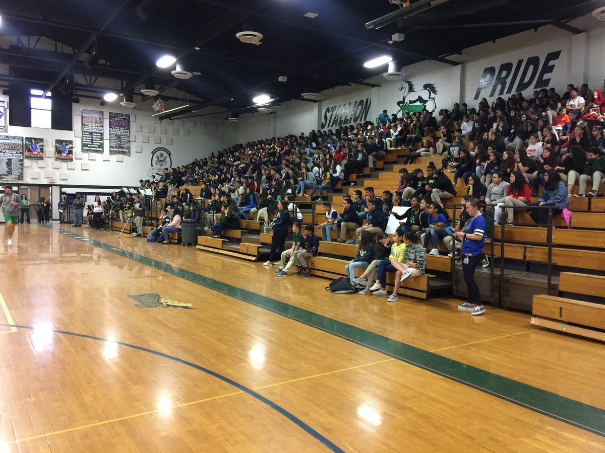 WDSlider_MS's tweet photo. Our Stallions enjoying some half time festivities from our teachers and students. Congratulations to the 8th grade team for winning the TP challenge. Thank you to Lori Evans and Karina Evans for the energized dance performance. #StallionsLeadTheWay #TeamSISD https://t.co/jaJCRomlST