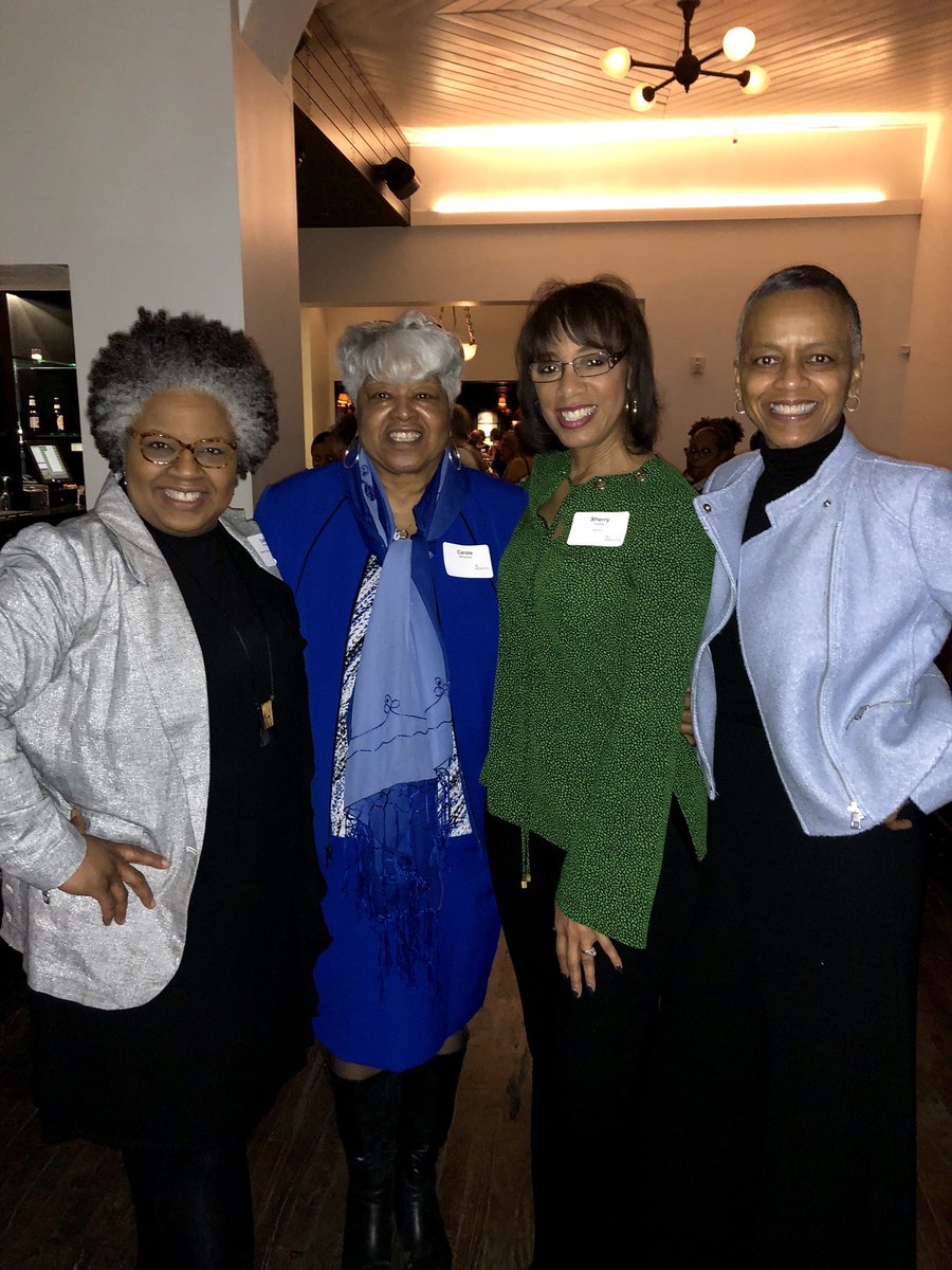 Sherry_Hughes's tweet photo. Celebrating #InternationalWomensDay & #ClassicalRoots with girlfriends at an @ArtsWave Circle of African American Leaders for the Arts & Women’s Leadership Roundtable event @WCPO https://t.co/vPcRhemFry