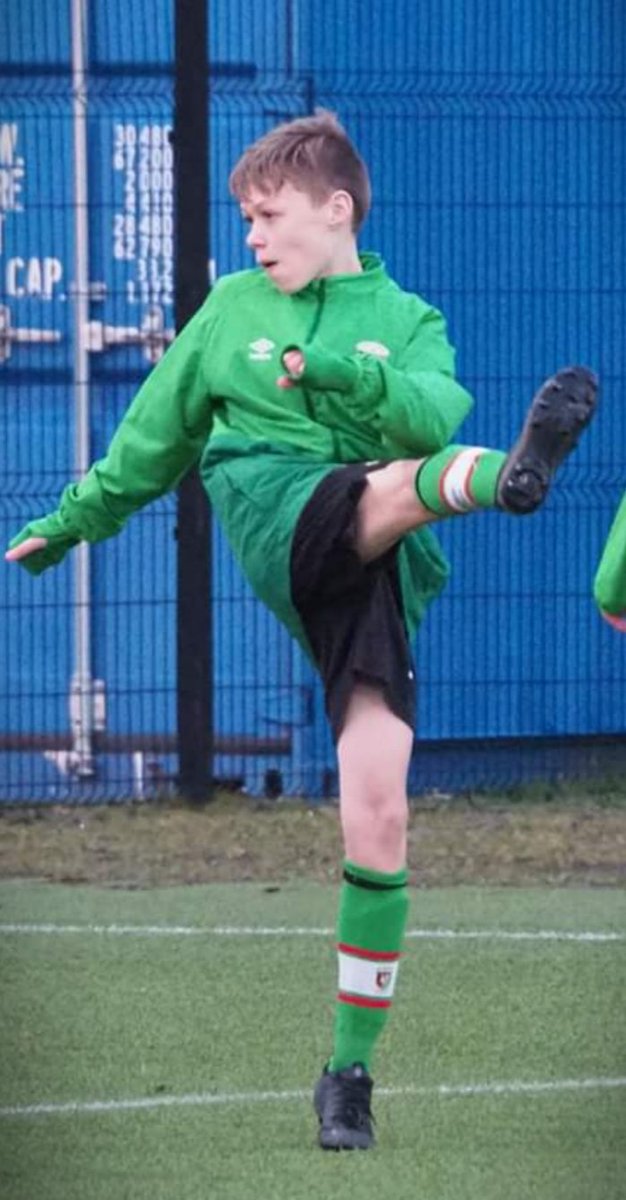 jamie5815's tweet photo. Nothing like seeing your son in the green,red and black #coyg #glentoran #4to2 #win #prouddad https://t.co/DcDUGsnNiT