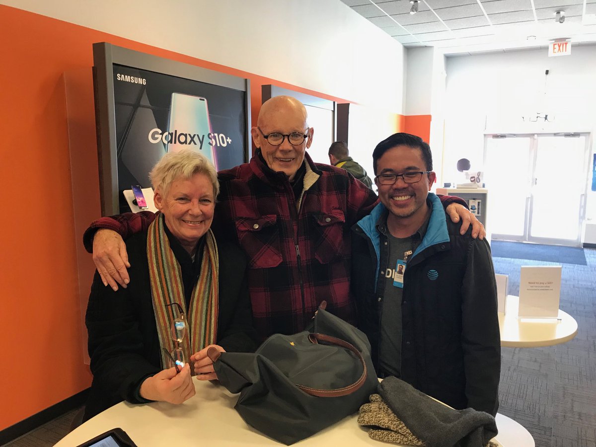 albertc04210's tweet photo. Ignite with  CB Wireless in Topsham. Sold Directv to this amazing couple. Nice job Sean and Ryan!#ignitevideo #OurNE ⁦@Phil__Oliveira⁩ ⁦@CarolWalsh01⁩ ⁦@WilliamGStovall⁩ https://t.co/NHAomGIkGC