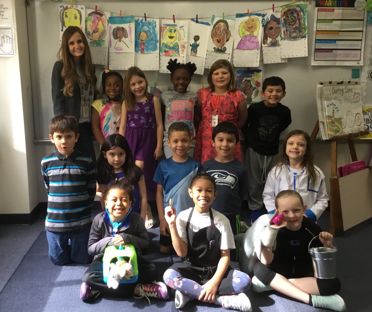 KelseyGougler's tweet photo. Career Day! Ever since I was in first grade myself... I knew I wanted to be a teacher. #soblessedtobehere These kiddos’ futures are bright! Artists, doctors, teachers, vets, dolphin trainers, football players, pop stars... oh my! #sve #sveleaders @SVEmisd 👩‍🏫👩‍🎨👮‍♂️👩‍🔬👨‍🚒👩‍⚕️👨‍✈️ https://t.co/rJ6jWU7yun