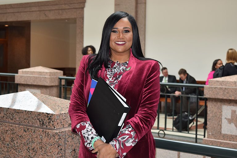 AngelaABeam's tweet photo. "A lawyer by trade, Rep. Thierry is meticulous. She works smart and with purpose...She knows what it means to be a woman of color in a predominantly white and male profession" Proud of @RepThierry146 - check out her #ChampionSpotlight from @AnniesListTX https://t.co/sdYEFT2uEg https://t.co/31QELTavJN