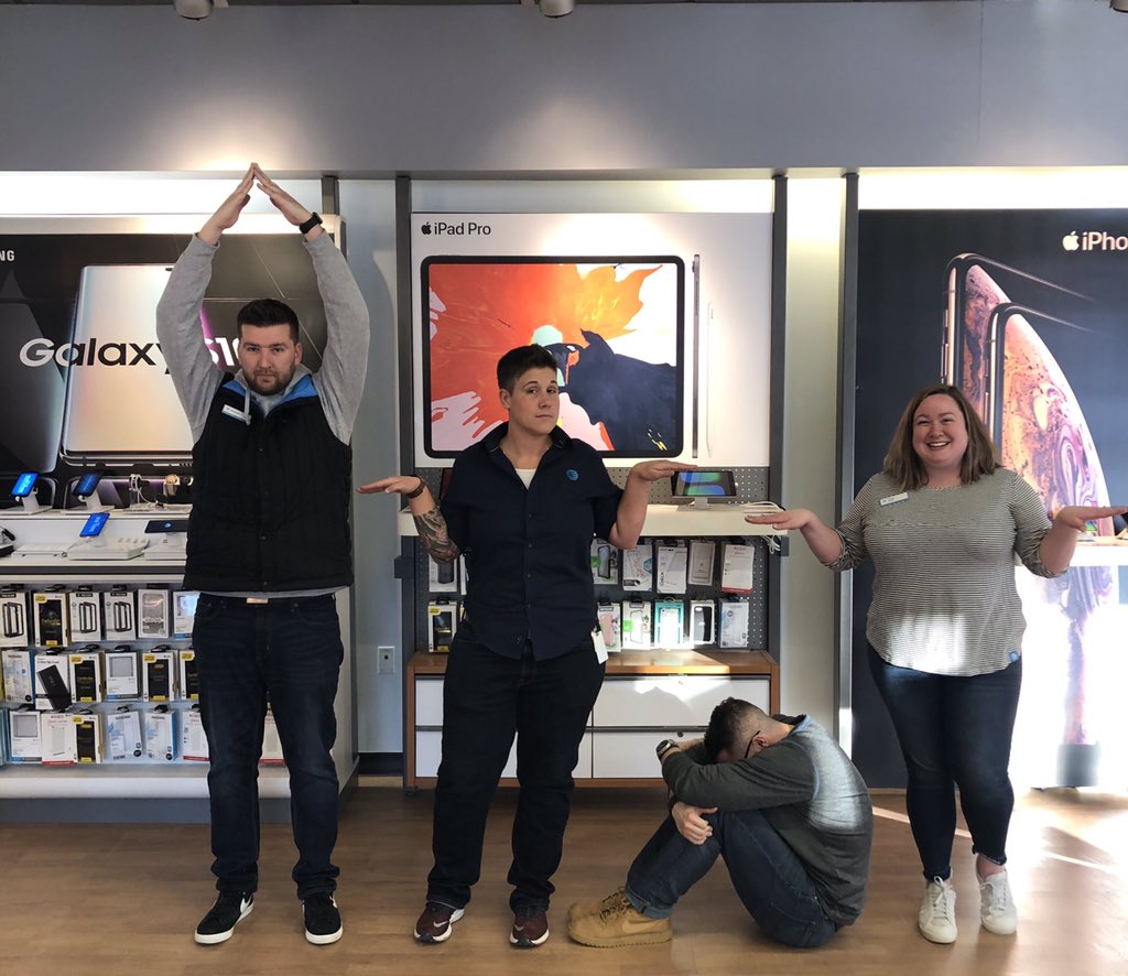albertc04210's tweet photo. The Auburn Team celebrating International Women’s Day with our ASM! Also getting a DTV submit on Ignite Video Day. #WomenofATT #OurNEngagement @Phil__Oliveira @CarolWalsh01 @WilliamGStovall https://t.co/gMMTc2j1yQ