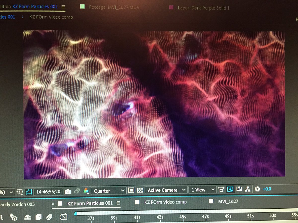 BlackUniGryphon's tweet image. Look! I 3D particled my face in #TrapcodeForm! Teehee 😜! #AfterEffects #VFX