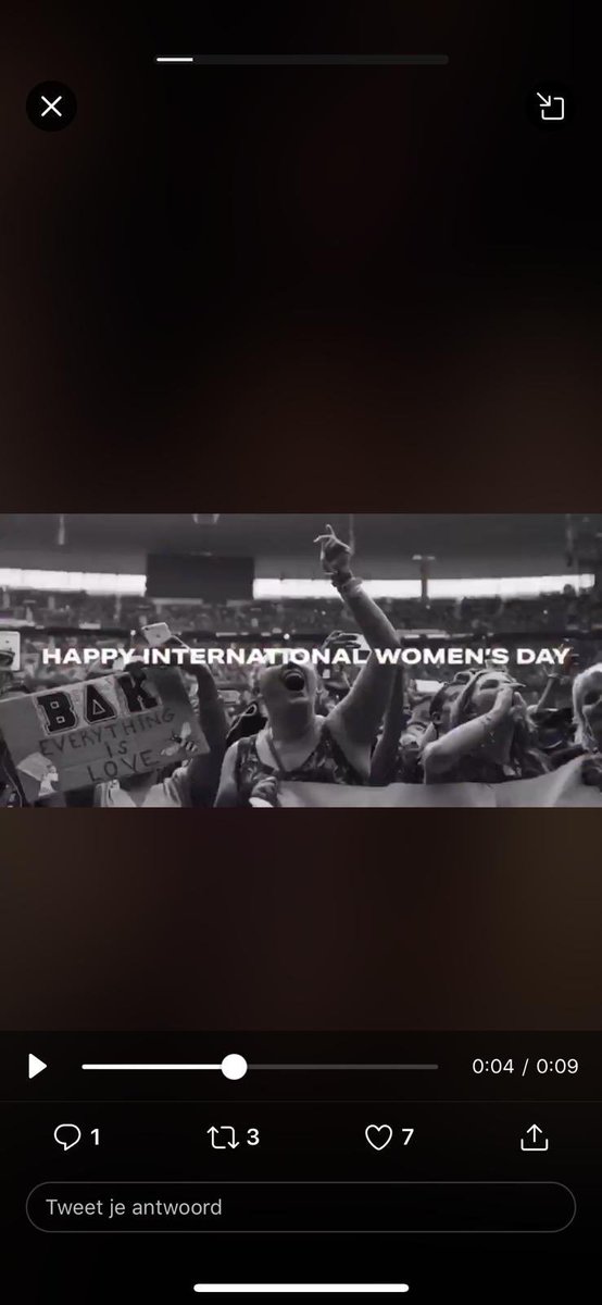beyyyy4's tweet photo. Thanks to Beyoncé for wishing me a happy international woman’s day 🤣🤣🤣 #wemadeitagain https://t.co/YFL82dOSIx