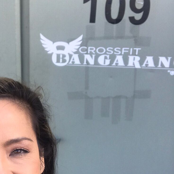 KimYokoSmith's tweet photo. Hello Box. Iโm back. Not a full #crossfit workout yet, but a little #ski machine and #weightlifting at CrossFit Bangarang Good to be surrounded by the #positivevibes here. #aclsurgery #aclrecovery #mclsurgery #mclrecovery #meniscussurgery #meniscusrecovery #kneesurgery https://t.co/RK8bPgry62
