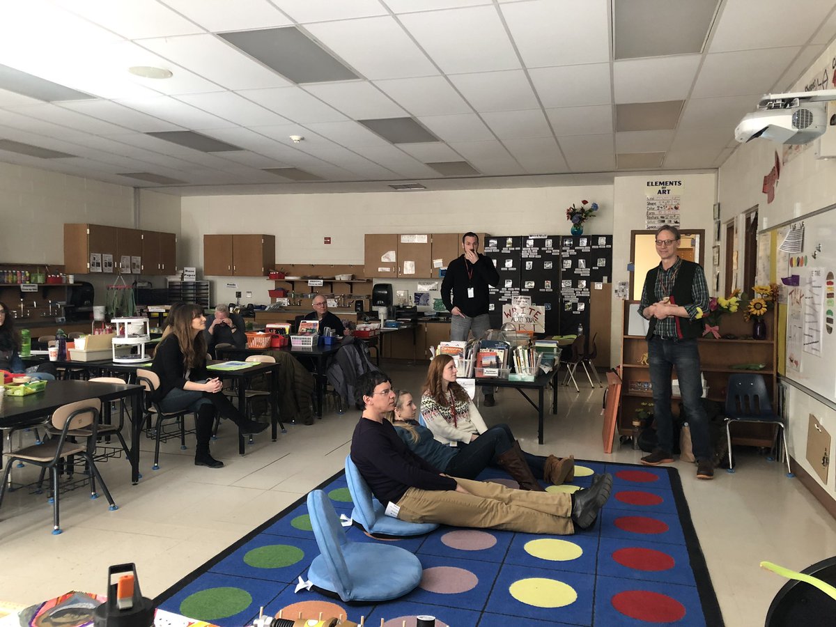 ARThyberg's tweet photo. Loved sharing our passion for choice-based art today and learning from our 6-12 colleagues. Feeling refreshed and invigorated! Art, it does the body good. 🎨 = ✌🏼 #ACSDPD https://t.co/Lo0uh3O12t