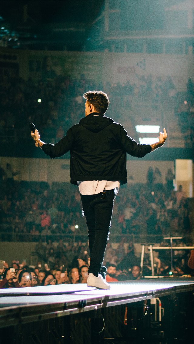 lwtstillnh's tweet photo. te mereces estadios llenos, te mereces premios por todos lados, te mereces que tus canciones sean #1 en todo el mundo, pero másmereces ser reconocido por tu talento, mereces que la gente reconozca tus habilidades como escritor y tu voz, te mereces todo liam
#LiamTheWorldLovesYou https://t.co/pjdlAB8BTL