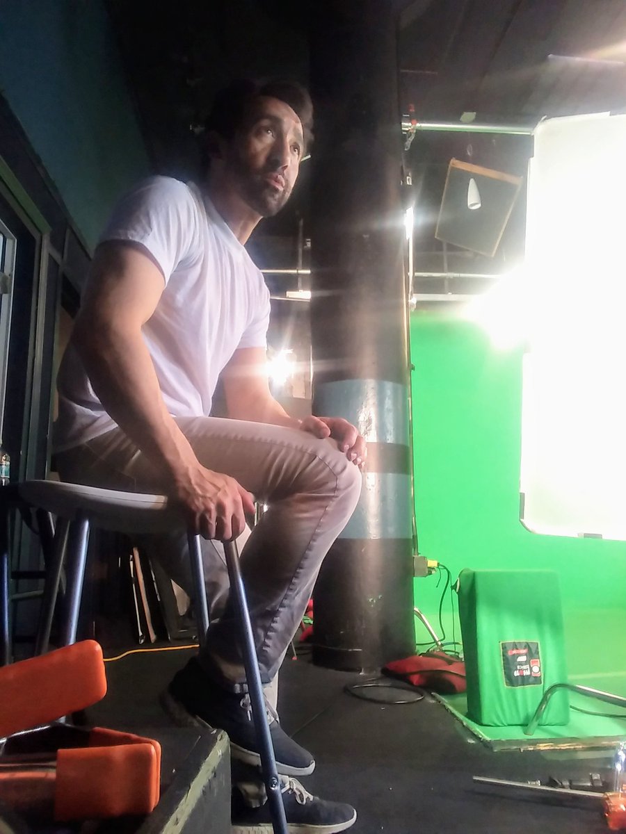 Trivial_Rafael's tweet photo. Industrial Shoot and V.O. (3-8-19)
@TrivialtheShow @CashShow_Trivia
#starsagency #industrial #videoshoot #voiceoversession #getpaidtoplay #payyourduesdude #entertainment #goodcause https://t.co/C18JPrDWbP