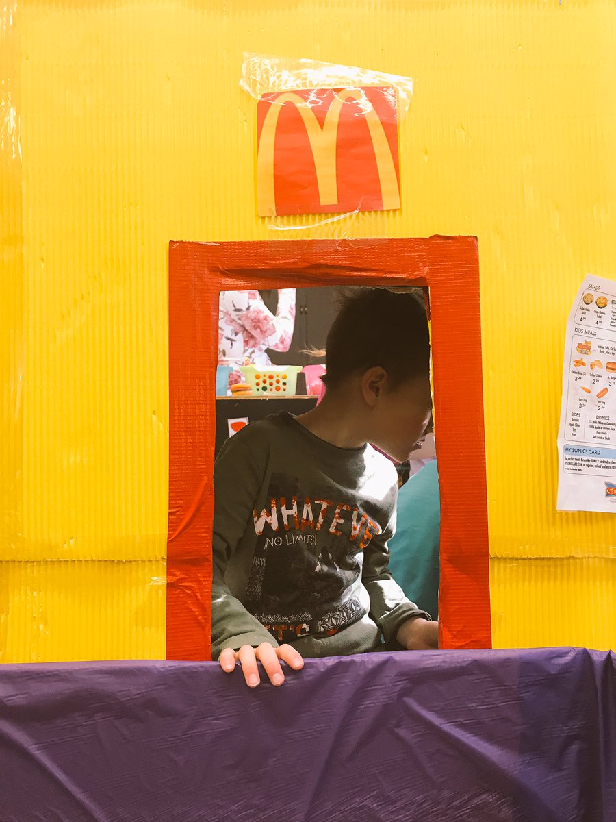 MissRutzki's tweet photo. A group of students from the 5/6/7 class created a McDonalds Drive Thru as their Genius Hour project! The group created it for my kinders &amp; they are loving it at their dramatic play center 👍🏻 They even created a car to go with it! 🚙 @WapellaSchool #playbased https://t.co/Bkj9xpyYlx