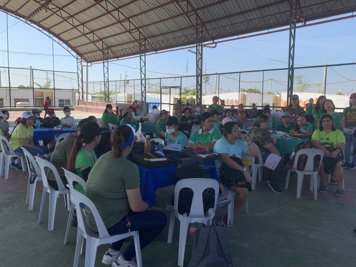 Habitat for Humanity orientation seminar, ongoing. #ADNForDaddysGurlWithALDEN