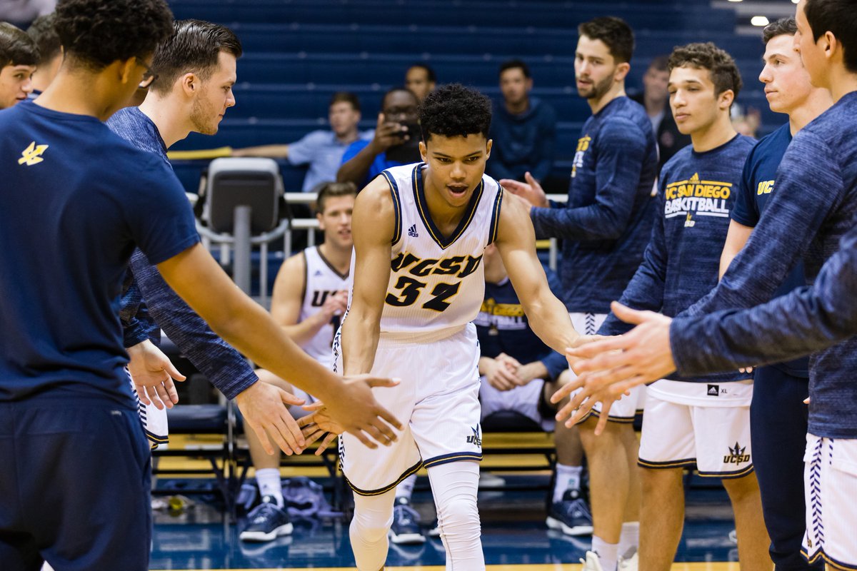 UCSDmbb's tweet photo. Just about time for opening tip in Hayward! The #Tritons look to move closer to a third-straight @goccaa Tourney title, as they take on Cal State East Bay beginning at 5:35 p.m.
Watch: https://t.co/EuApXN5G7w
Stats: https://t.co/yIBTttTRoV
#GoTritons #ucsdmbb #TheTideIsRising π± https://t.co/IP1AzsXxWH