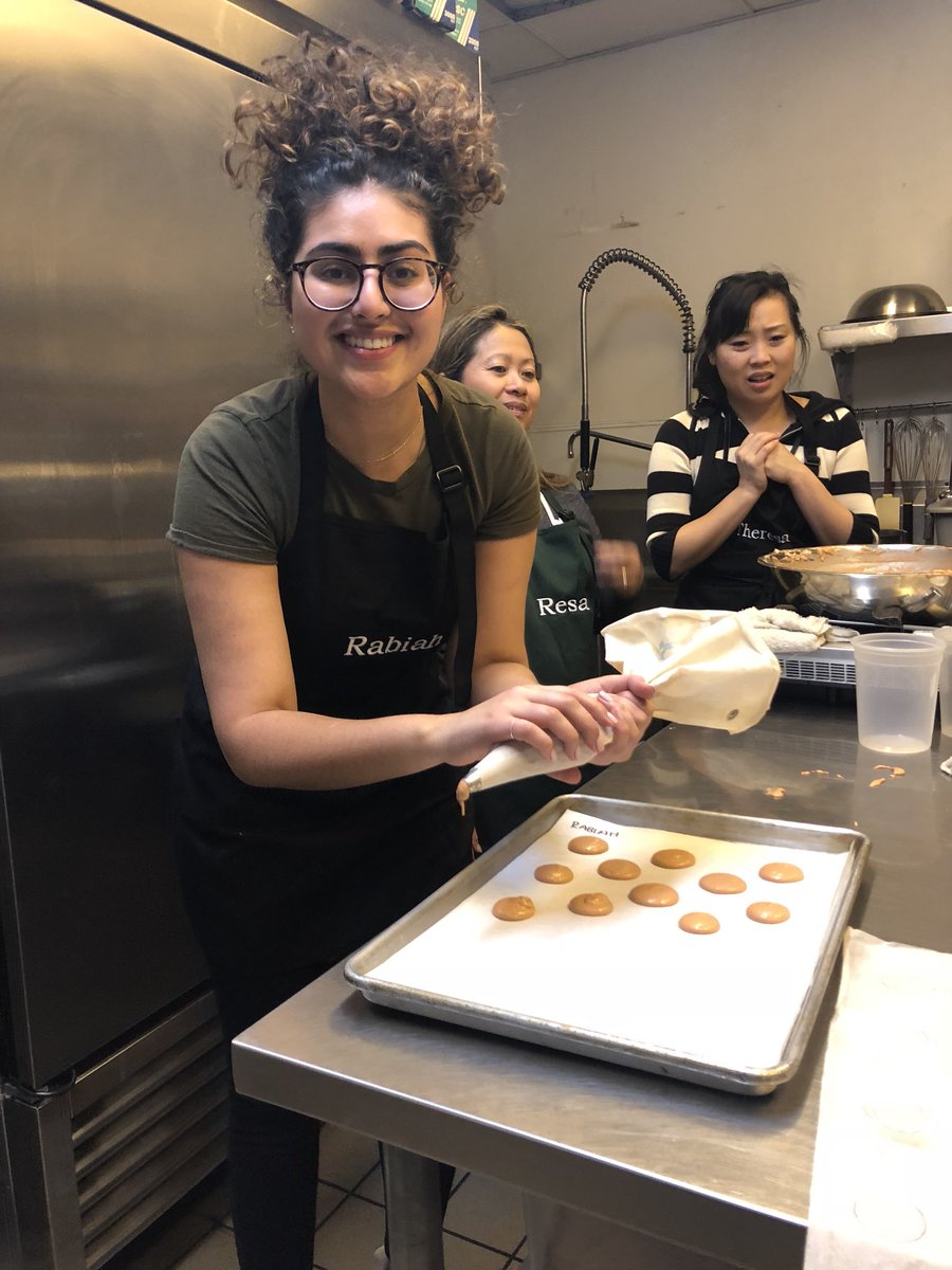 PMM= Peeps Making Macarons.!!Thank you <a href="/thecuriouswhisk/">Eloise</a> for teaching us the art and science of the macaron!  #lwyw #lovewhoyouworkwith