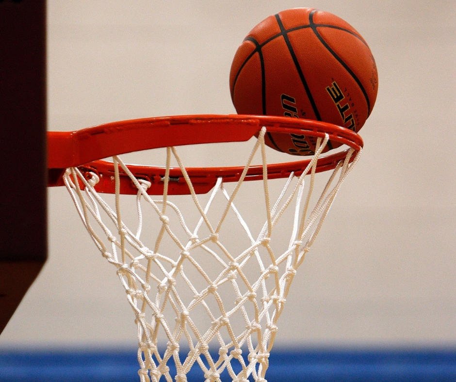 BrasherFallsCSD's tweet photo. Seniors vs Faculty/Parents Basketball game will be Wednesday March 13th with a 6pm tipoff.  Seniors, come play hoops against your parents and favorite teachers!  Money raised goes toward the Senior All Night Party. https://t.co/aKmkQUAidh